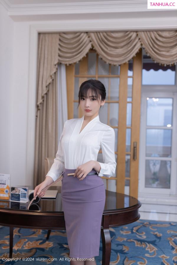 陆萱萱  [XiuRen]高清写真图 2024.06.13 No.8700 陆萱萱 黑丝美腿第14张图片